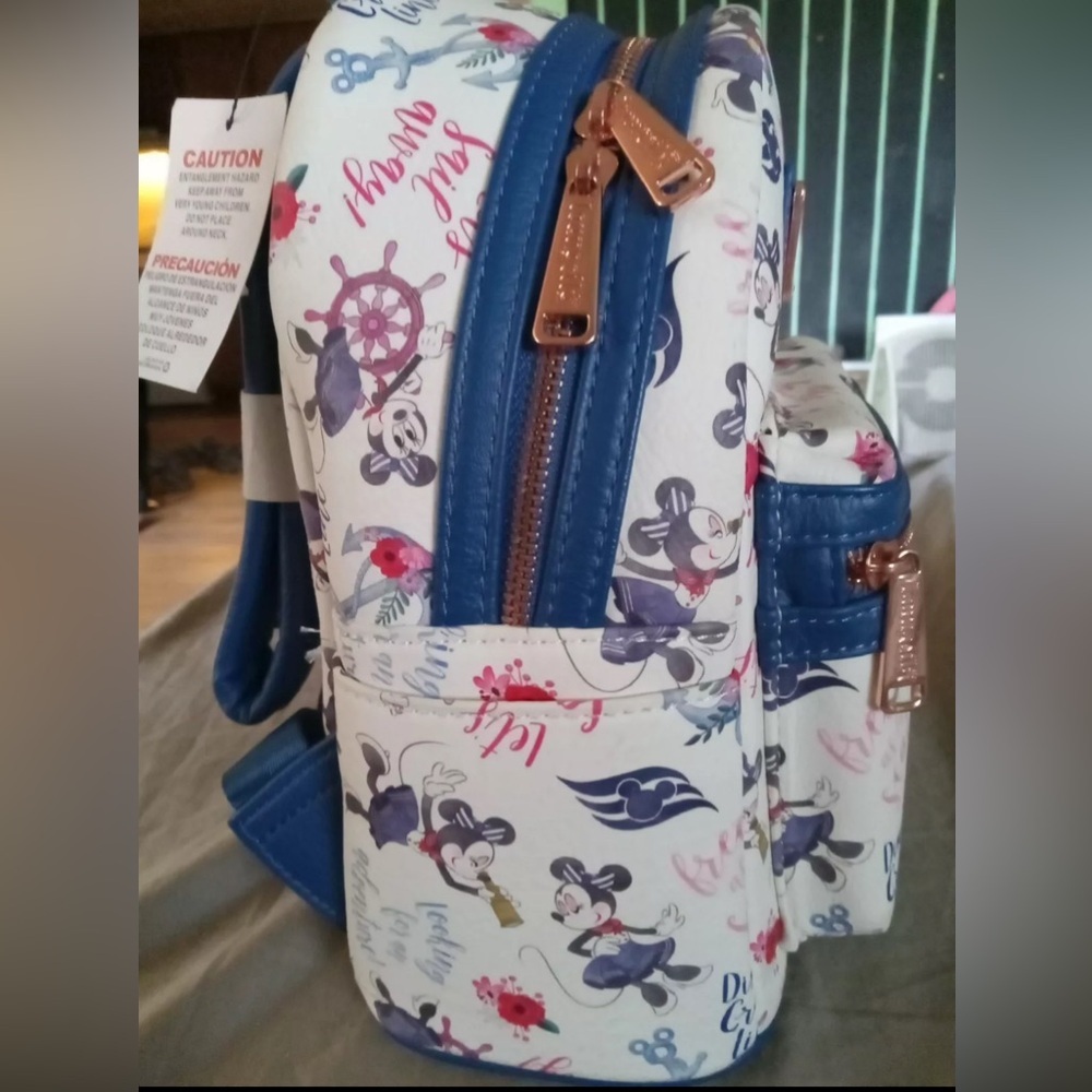Disney Cruise Line DCL Minnie Mouse “Free As The Sea” Loungefly NWT​ - Picture 3 of 6